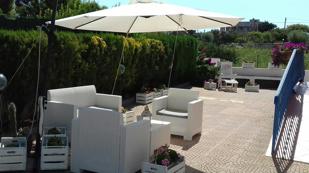 La Caletta Bed And Breakfast Torre Santa Sabina Εξωτερικό φωτογραφία